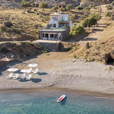 Beachfront Kyma West ~ Crete's Hidden Gem Prázdninový dům Kaloí Liménes